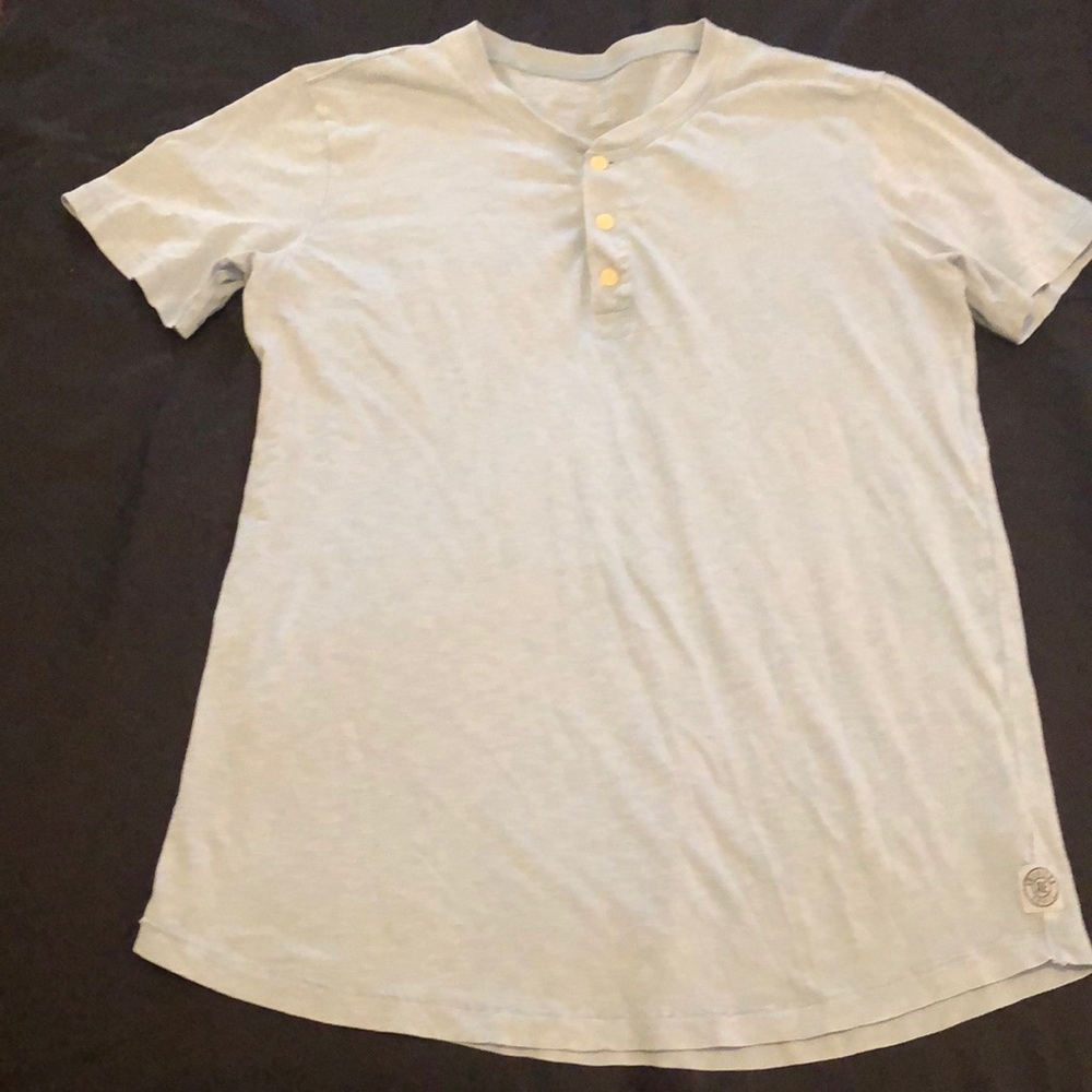 American Eagle T-shirt
